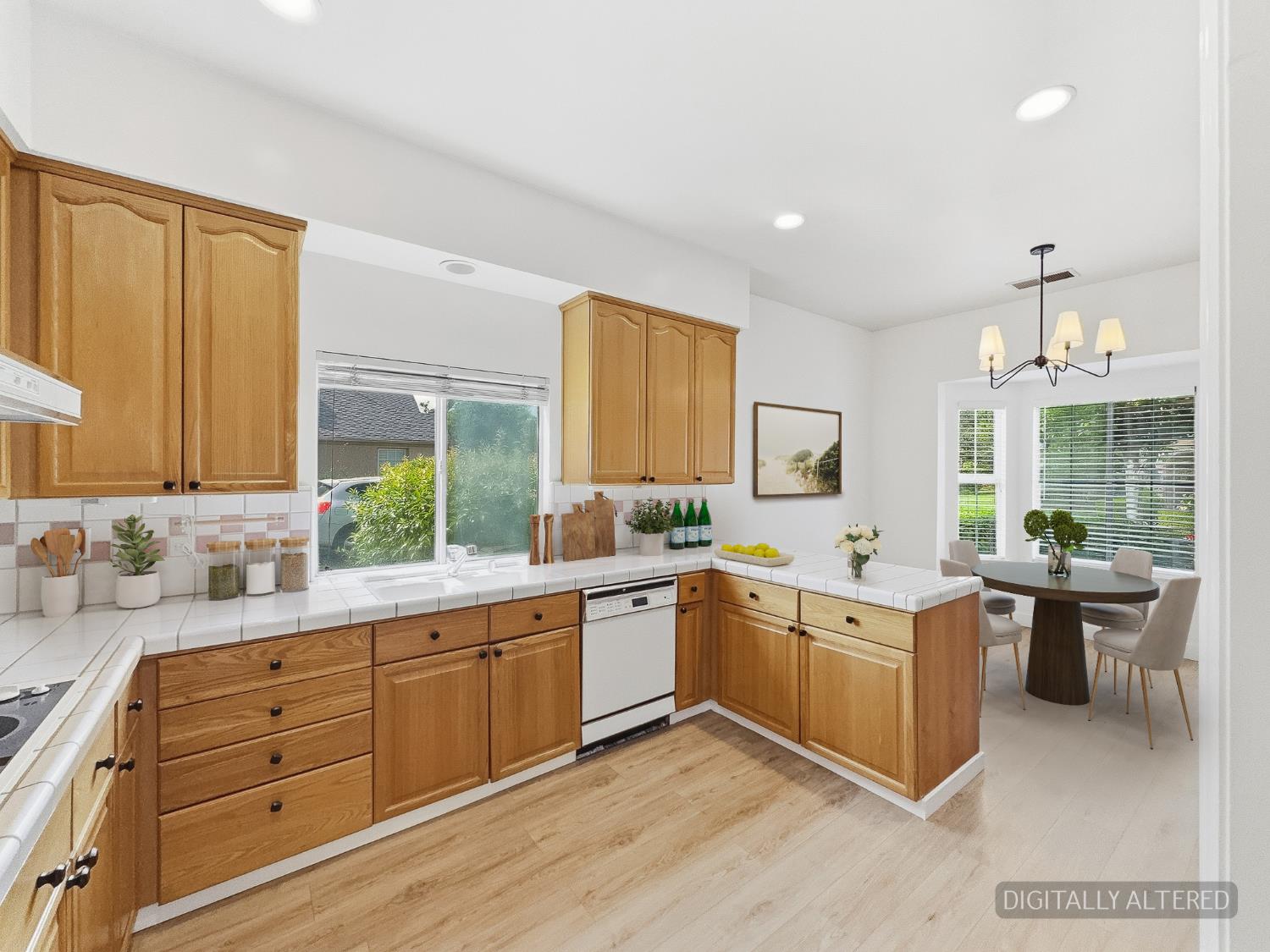 6624 N Wembley Dr, Fresno, CA 93711