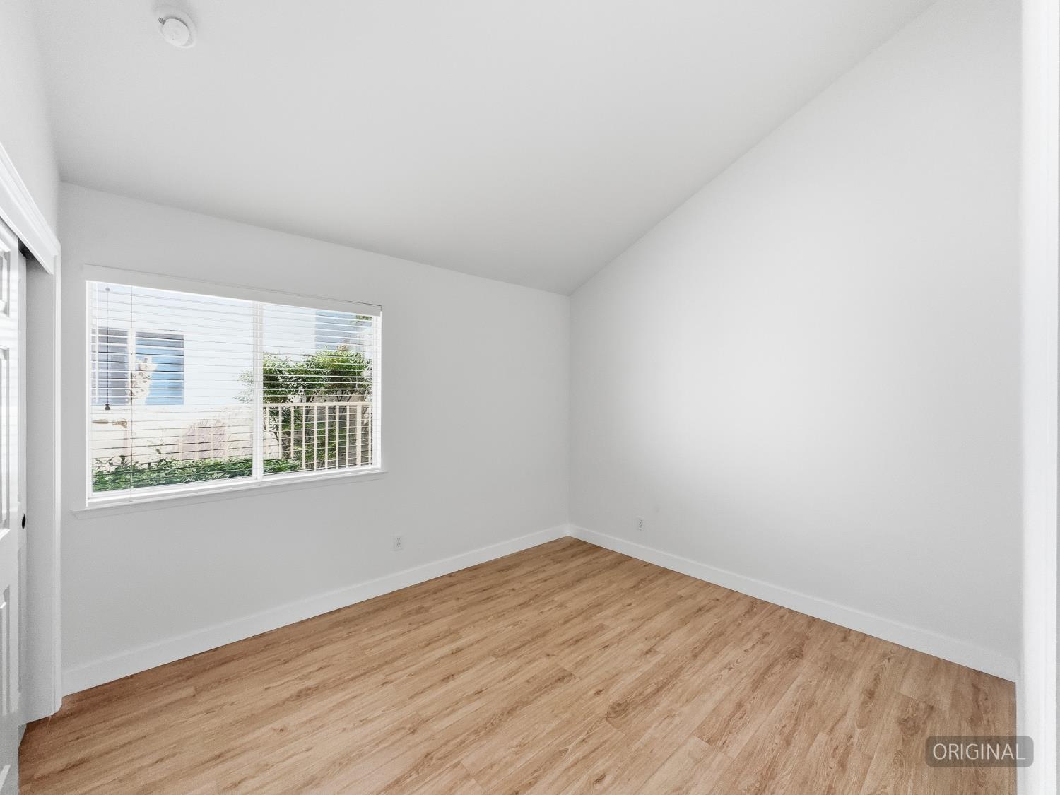 6624 N Wembley Dr, Fresno, CA 93711