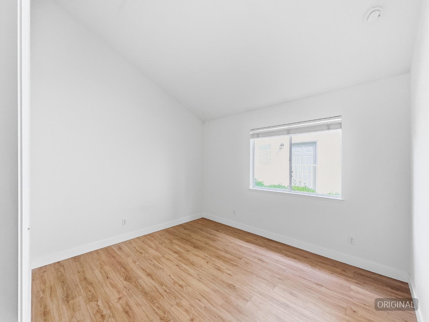 6624 N Wembley Dr, Fresno, CA 93711