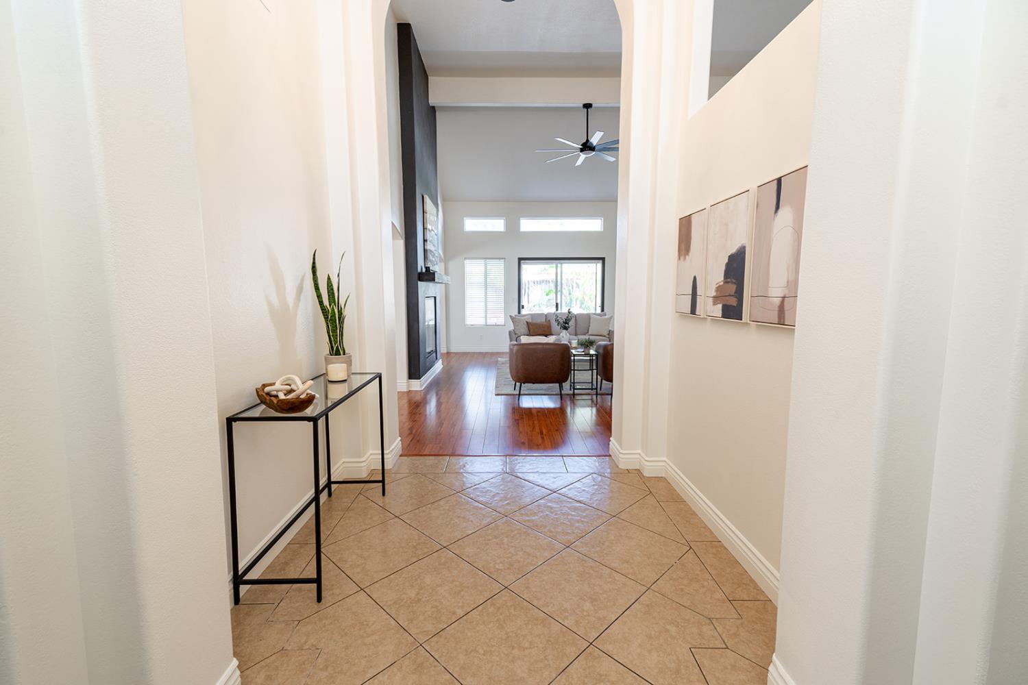 3652 W Tenaya Way, Fresno, CA 93711