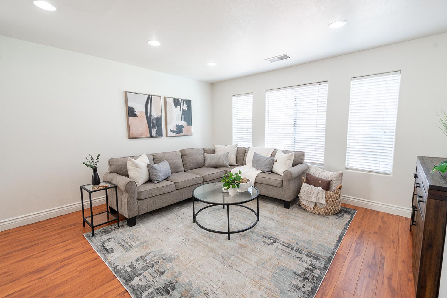 3652 W Tenaya Way, Fresno, CA 93711