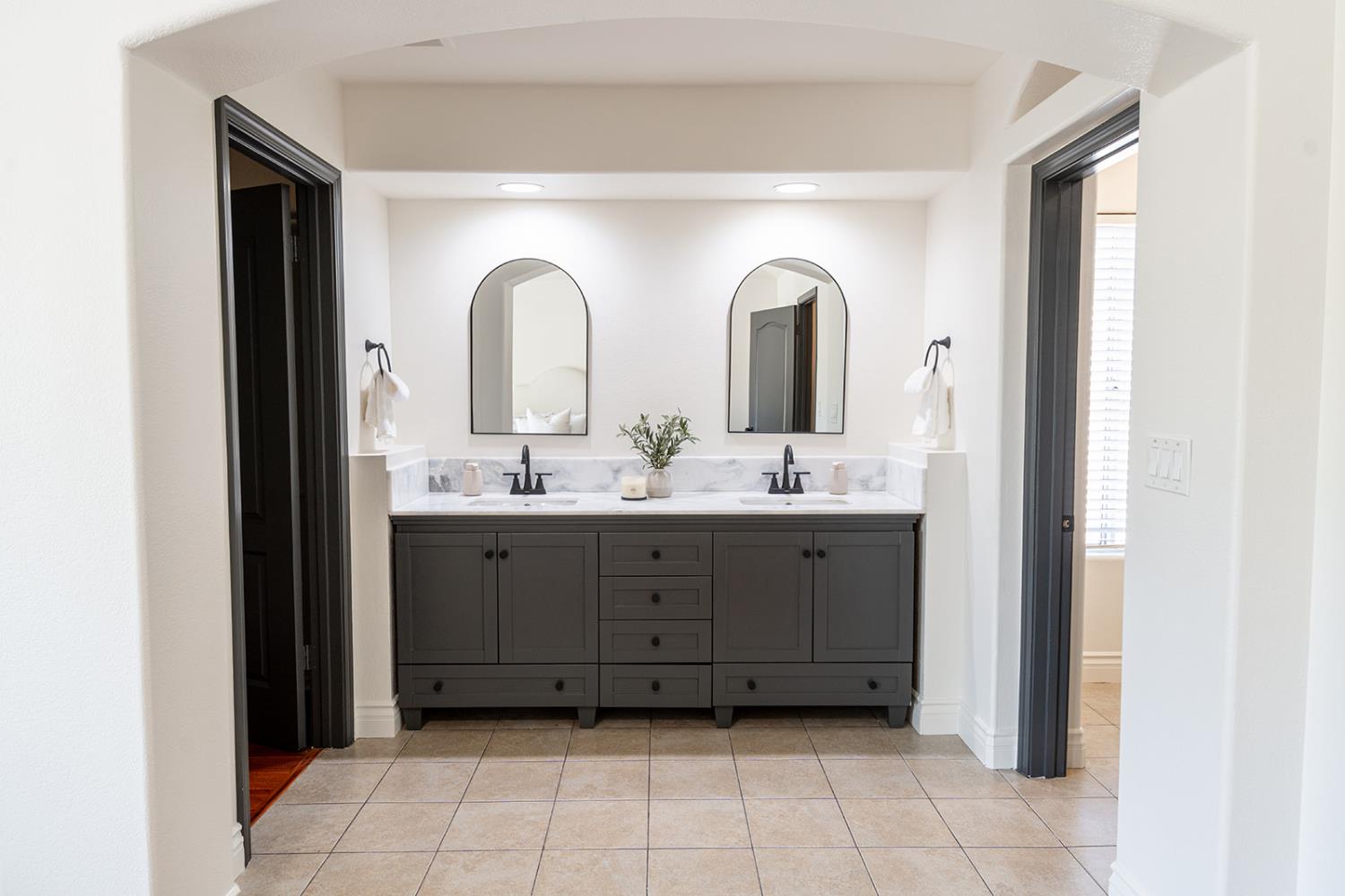 3652 W Tenaya Way, Fresno, CA 93711