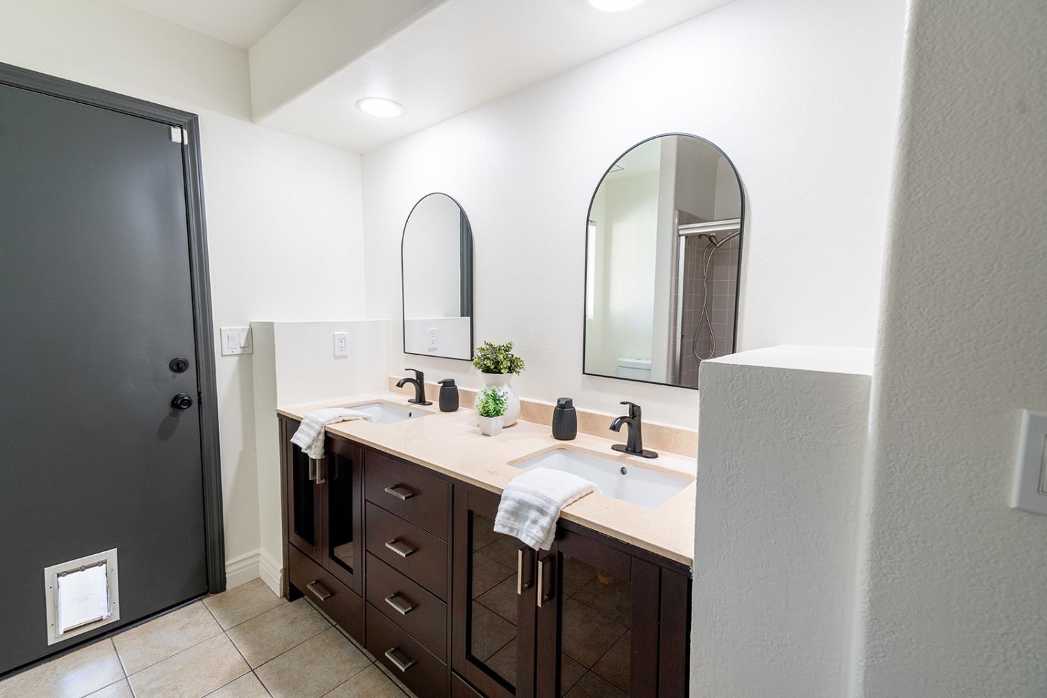 3652 W Tenaya Way, Fresno, CA 93711