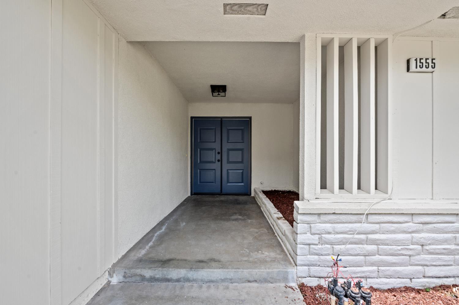 1555 N Roosevelt Ave, Fresno, CA 93728