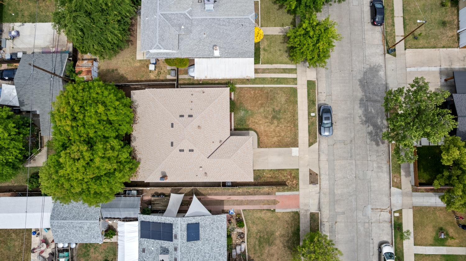 1555 N Roosevelt Ave, Fresno, CA 93728