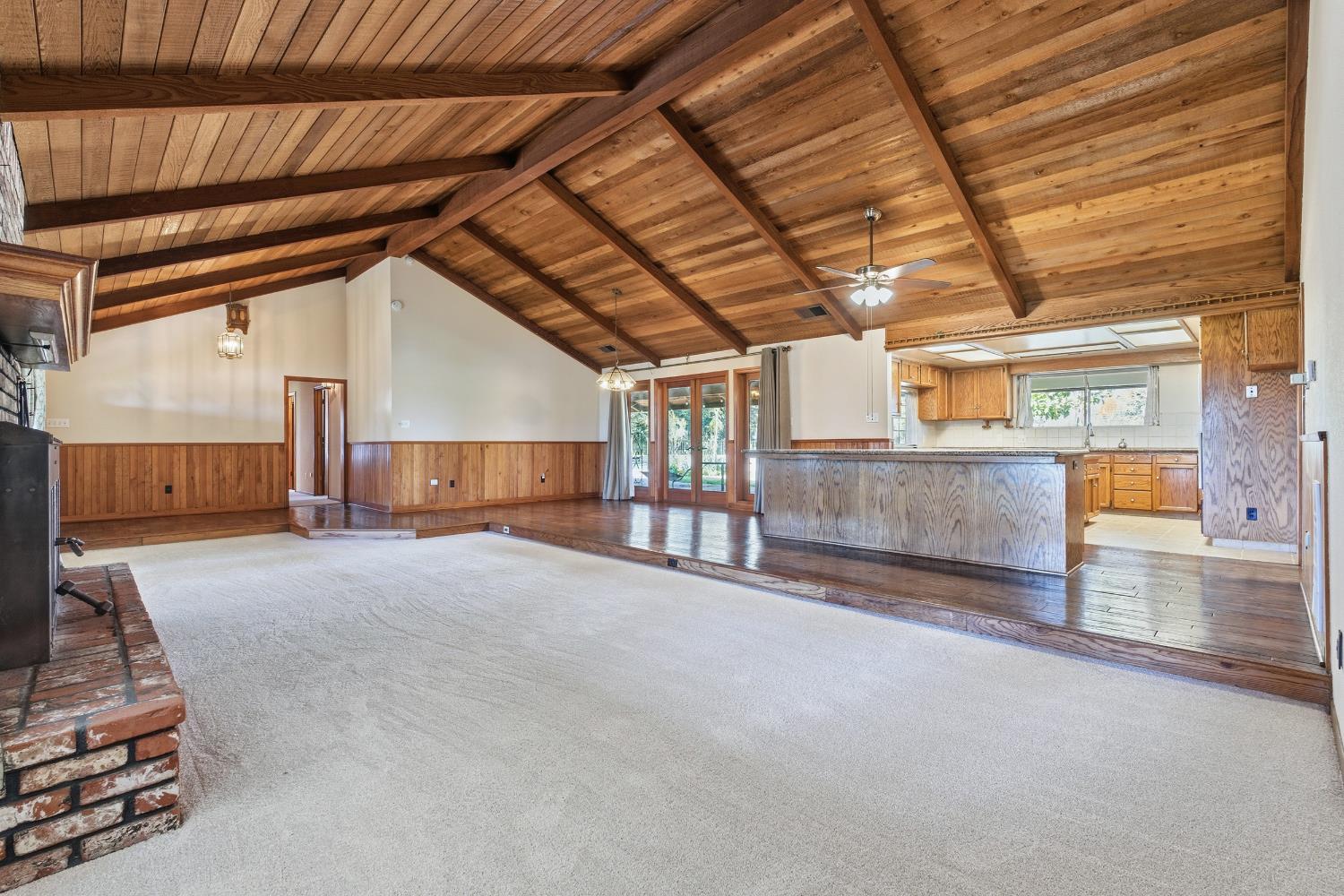 7176 E Butler Ave, Fresno, CA 93737