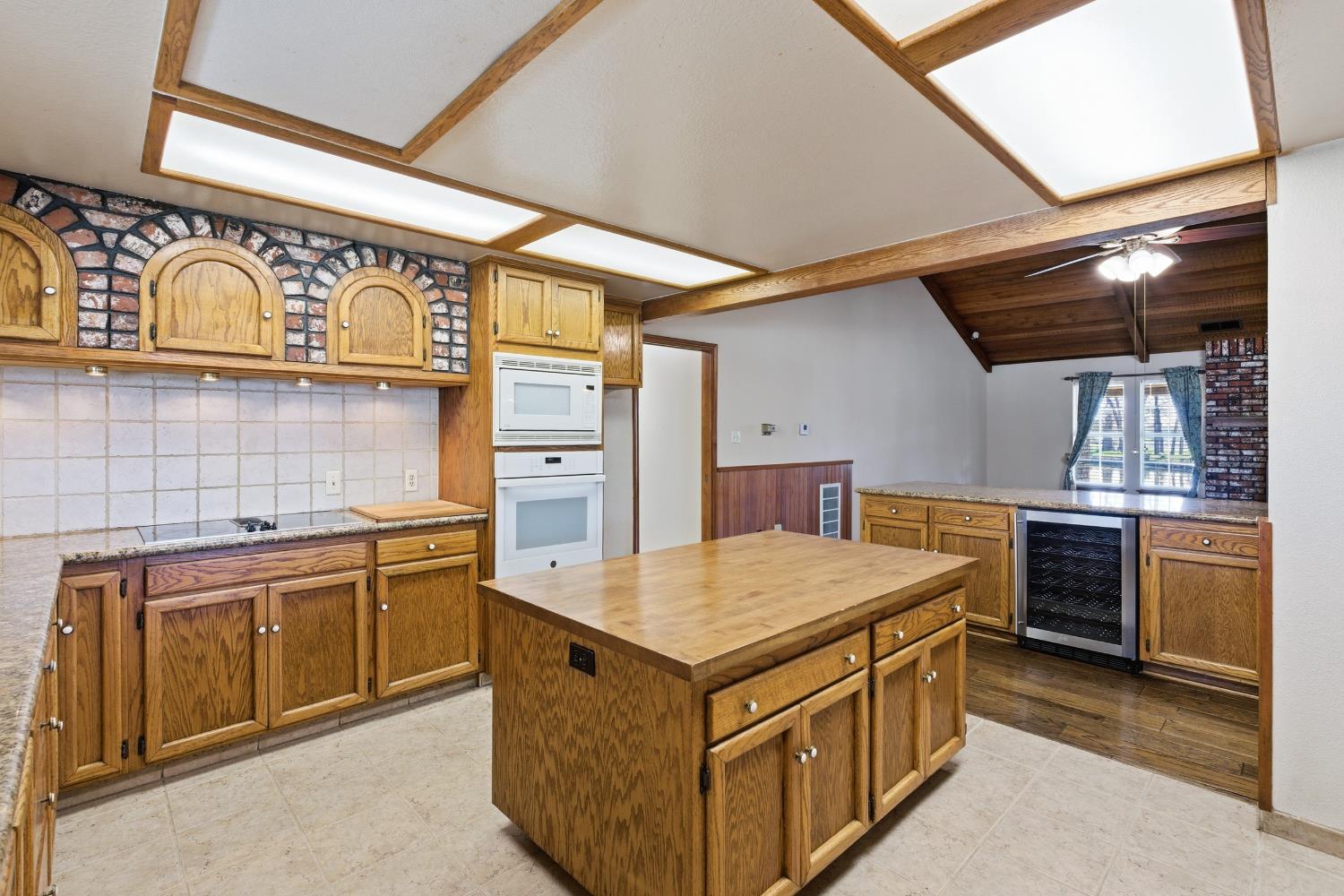 7176 E Butler Ave, Fresno, CA 93737