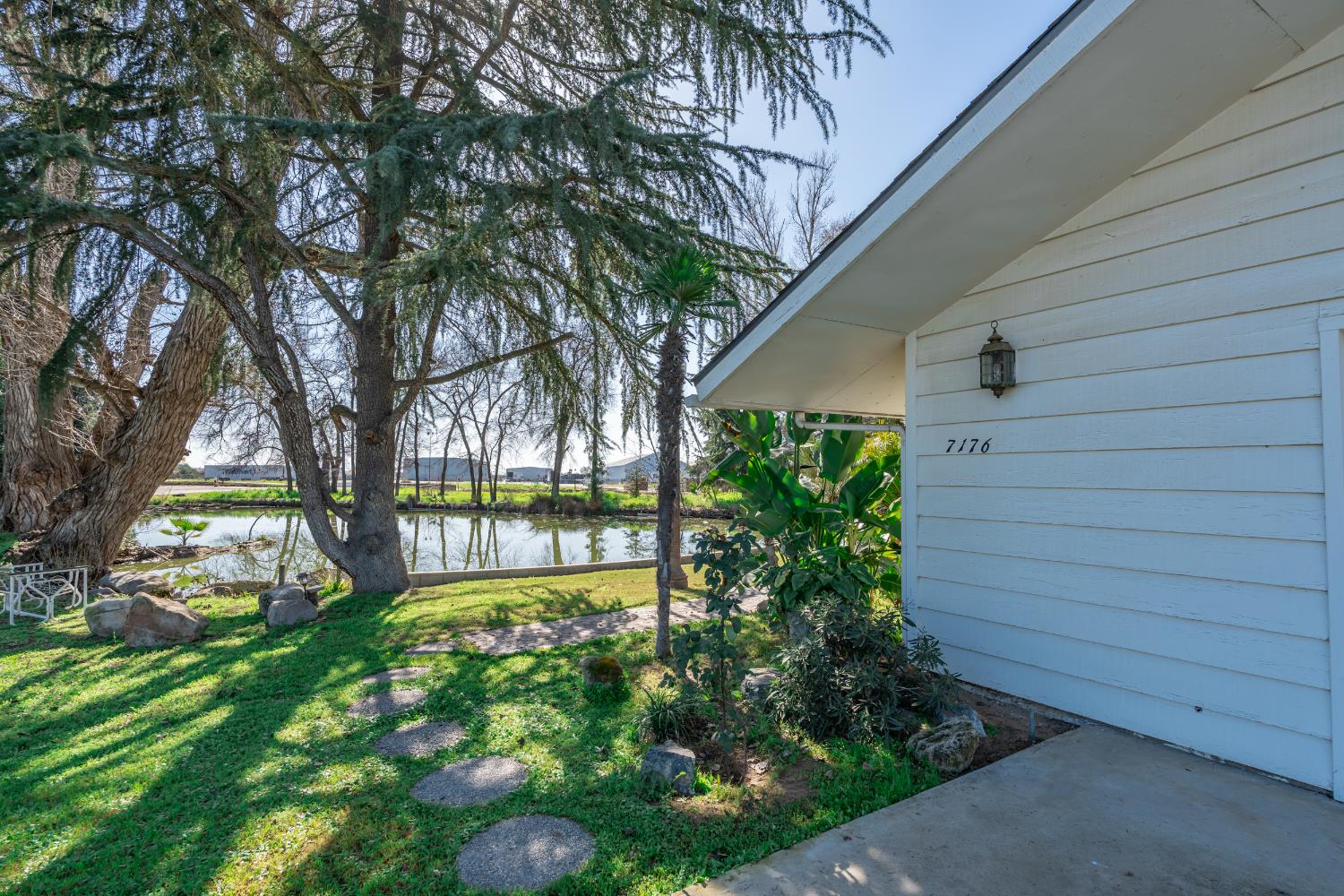 7176 E Butler Ave, Fresno, CA 93737