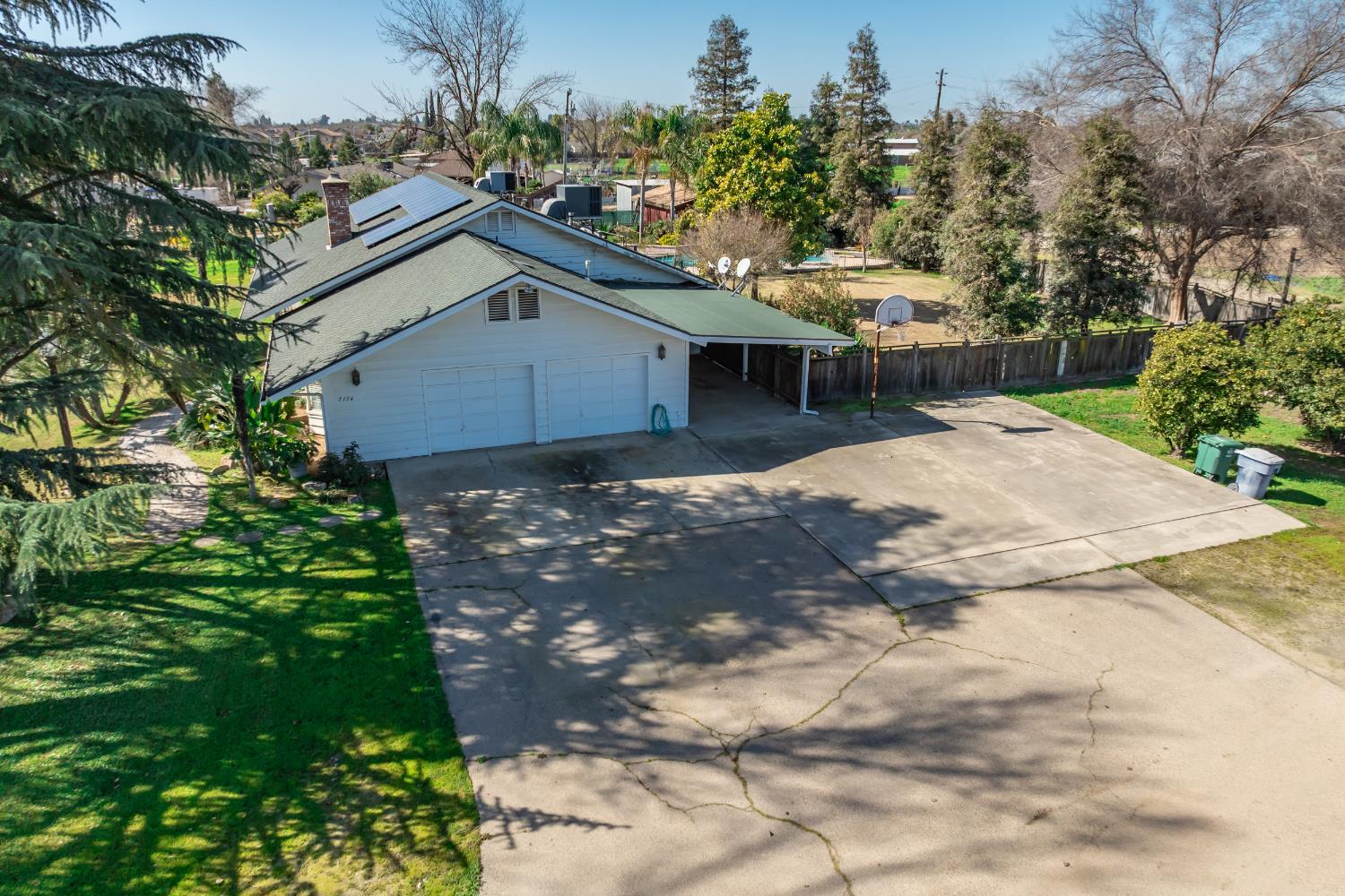 7176 E Butler Ave, Fresno, CA 93737