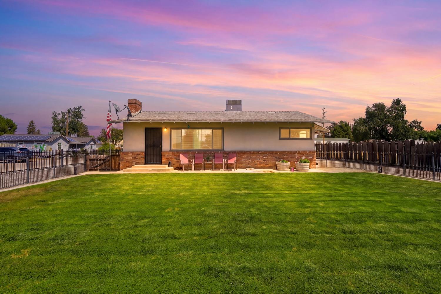 4007 W Myrtle Ave, Visalia, CA 93277