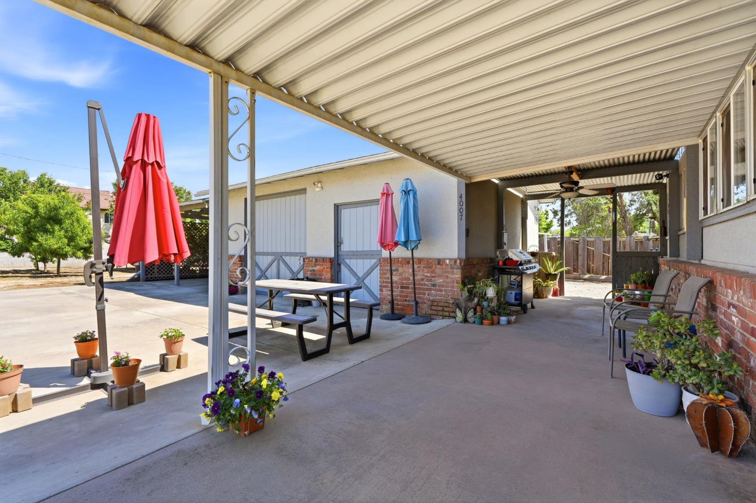 4007 W Myrtle Ave, Visalia, CA 93277