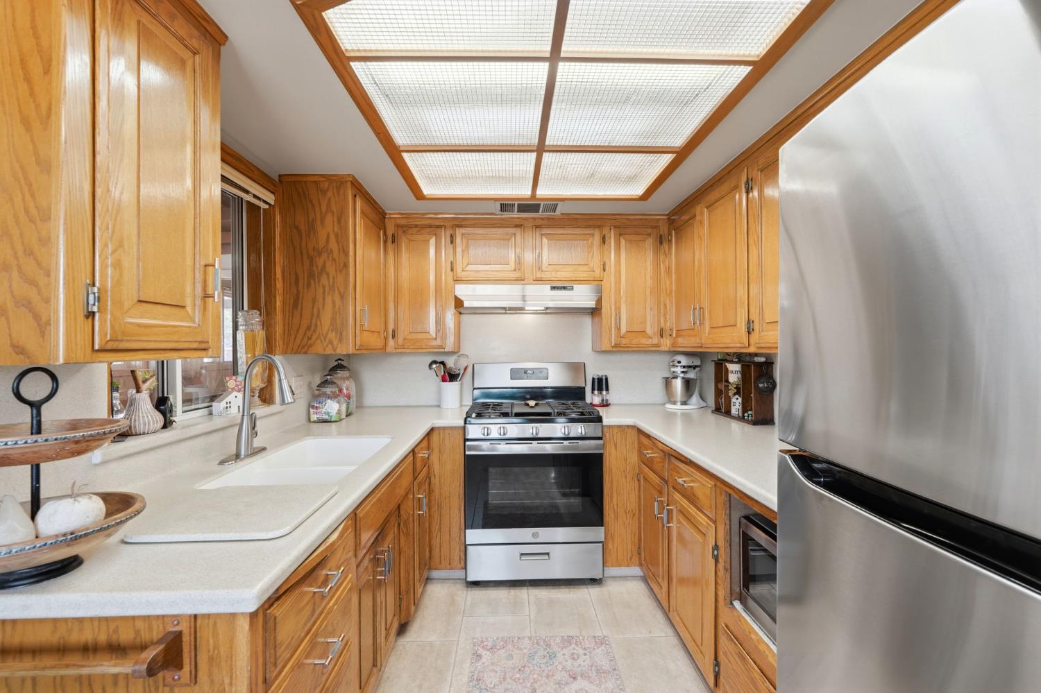 4007 W Myrtle Ave, Visalia, CA 93277