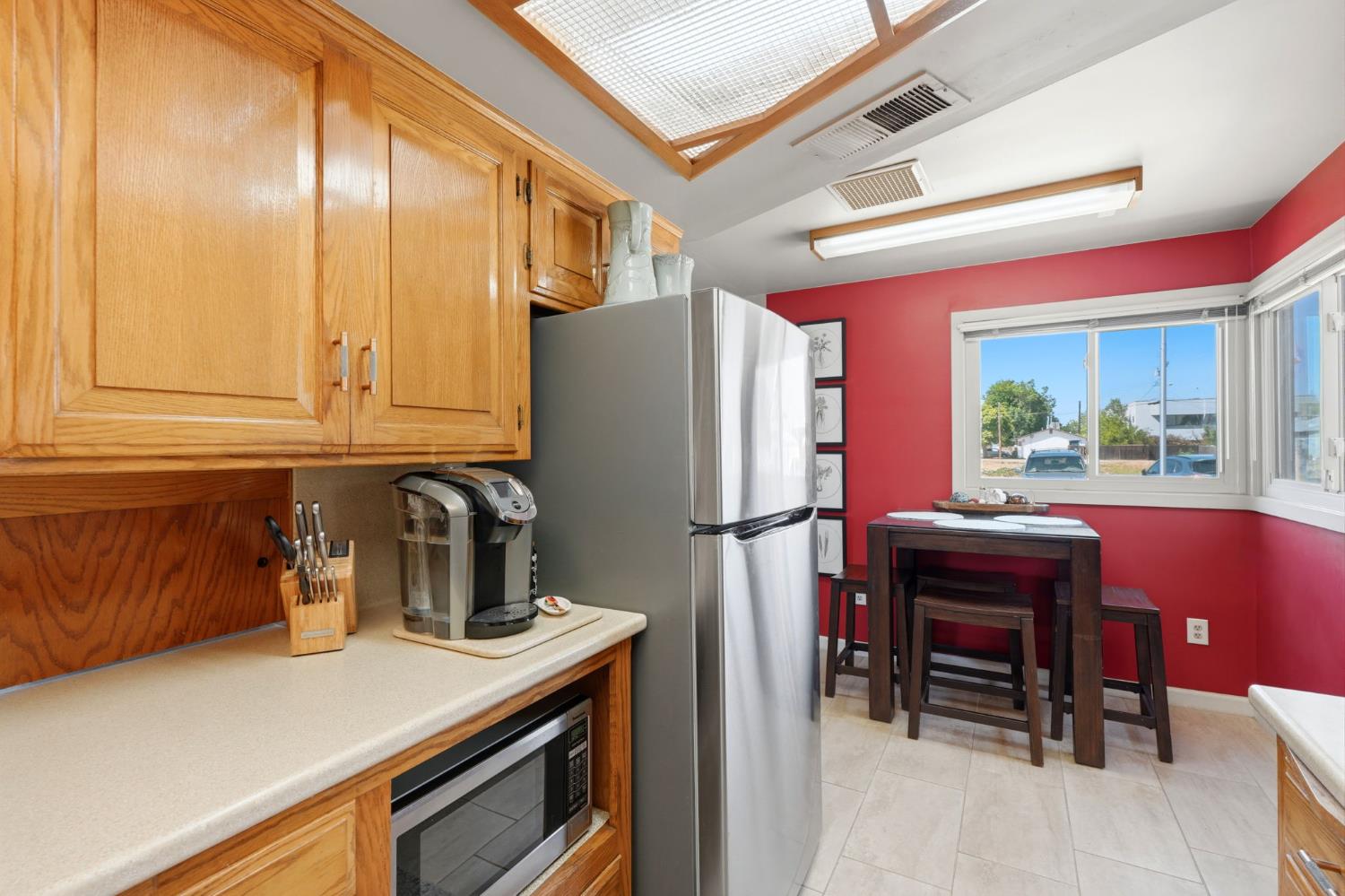 4007 W Myrtle Ave, Visalia, CA 93277