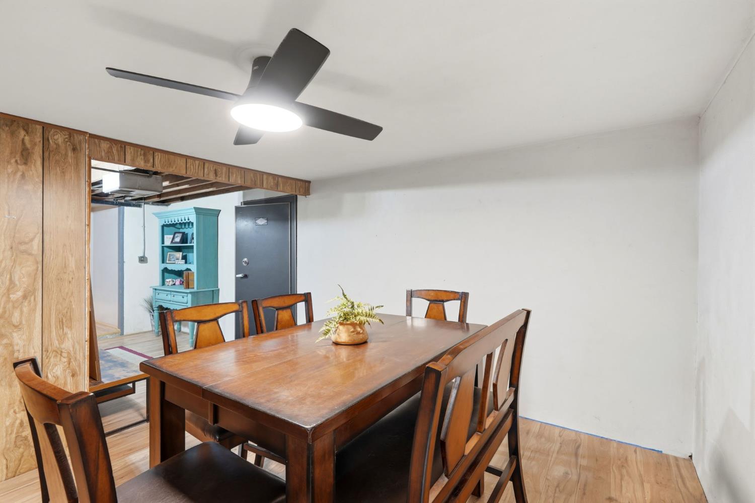 4007 W Myrtle Ave, Visalia, CA 93277