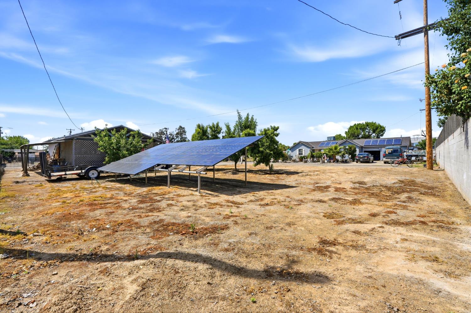 4007 W Myrtle Ave, Visalia, CA 93277