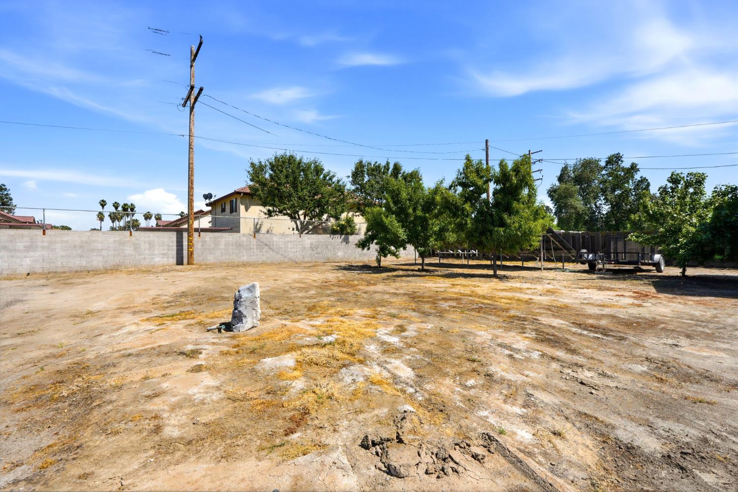 4007 W Myrtle Ave, Visalia, CA 93277