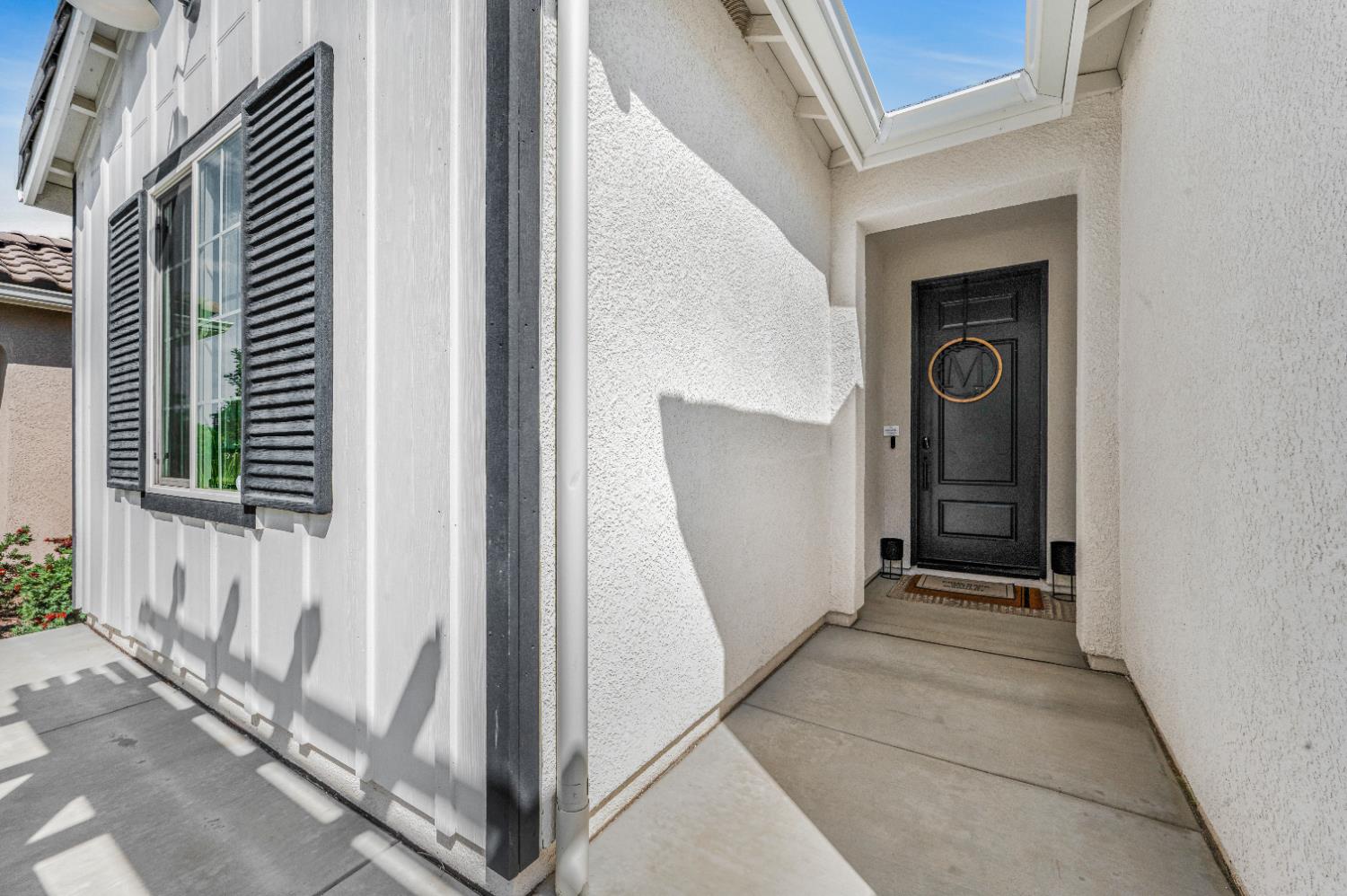 619 Wood Crest Ave, Madera, CA 93636