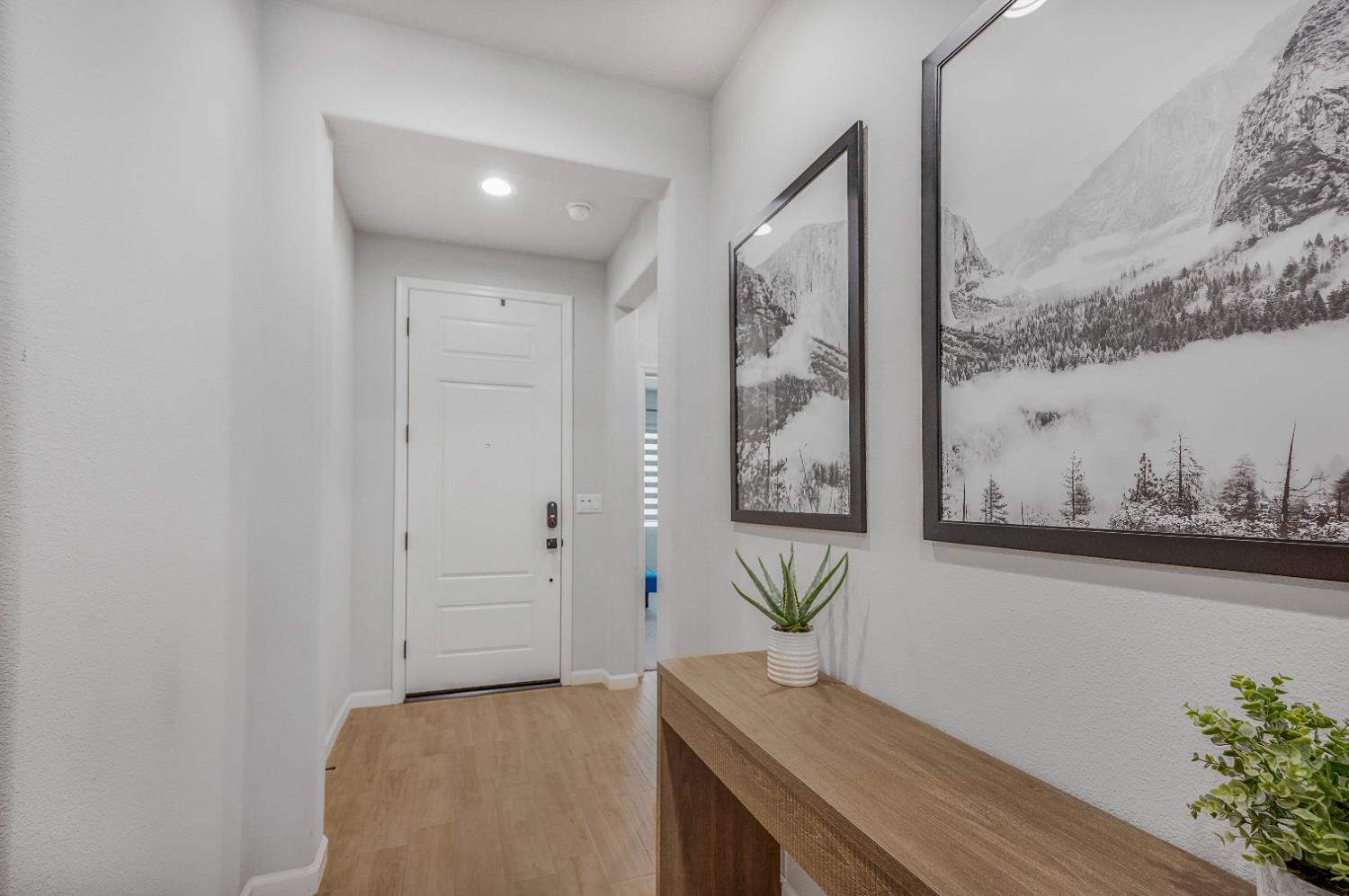 619 Wood Crest Ave, Madera, CA 93636