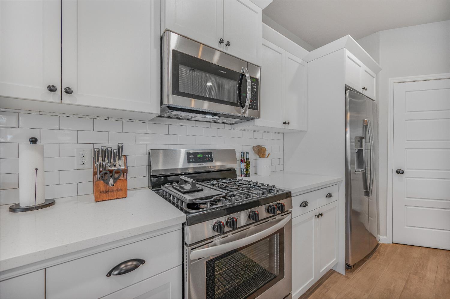 619 Wood Crest Ave, Madera, CA 93636