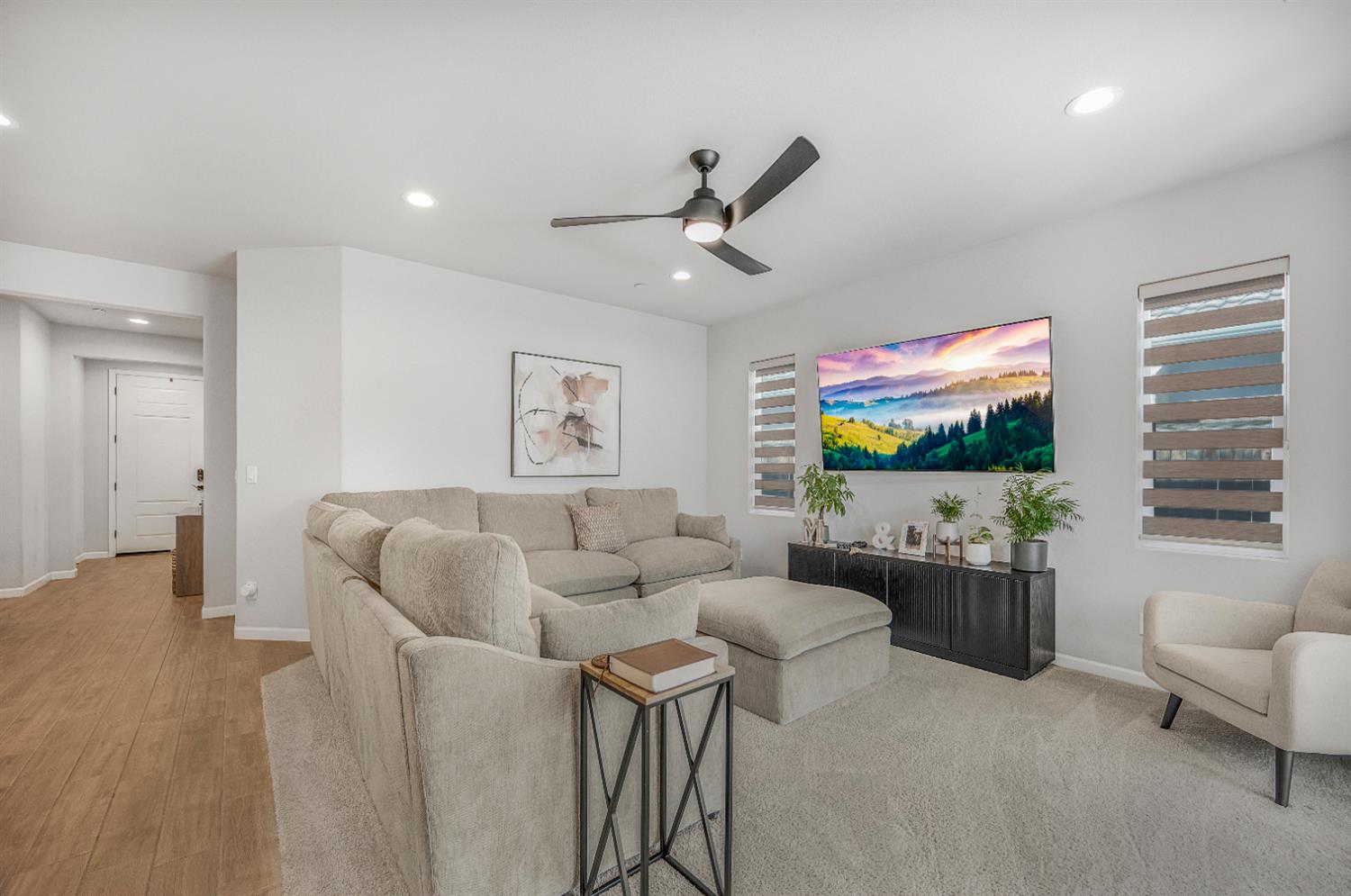 619 Wood Crest Ave, Madera, CA 93636