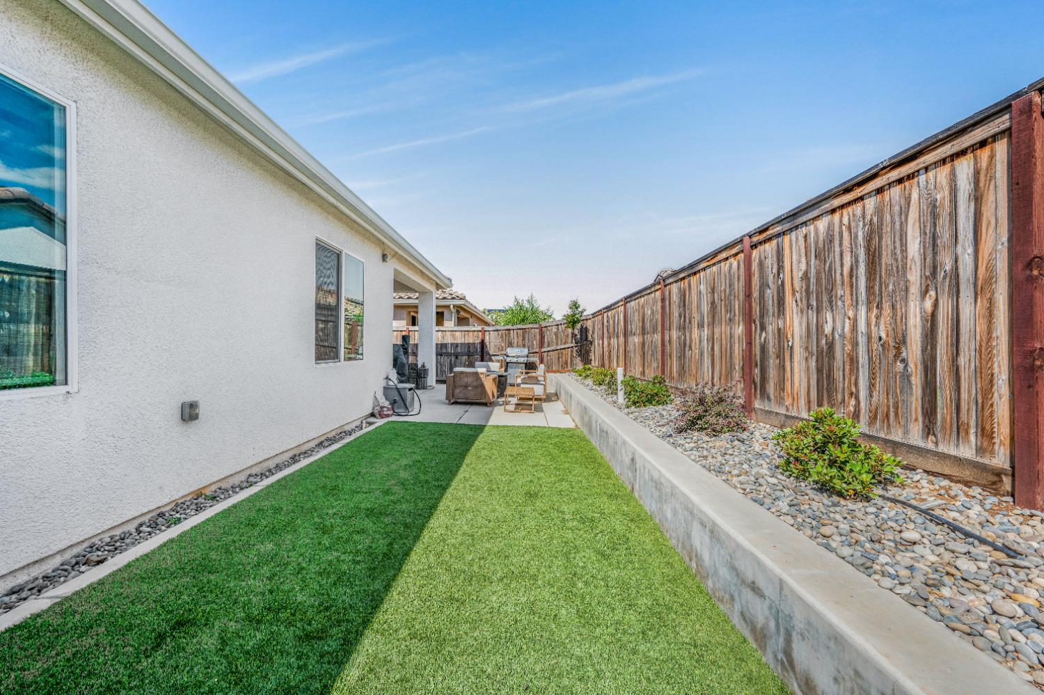 619 Wood Crest Ave, Madera, CA 93636