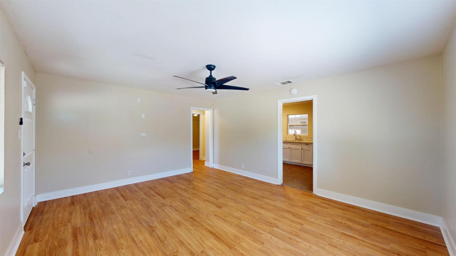 1014 W Andrews Ave, Fresno, CA 93705