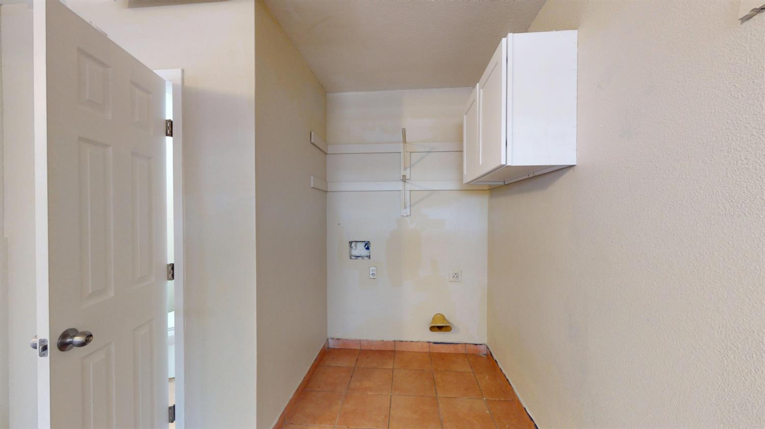 1014 W Andrews Ave, Fresno, CA 93705