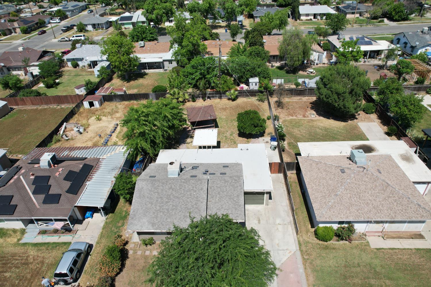 1014 W Andrews Ave, Fresno, CA 93705