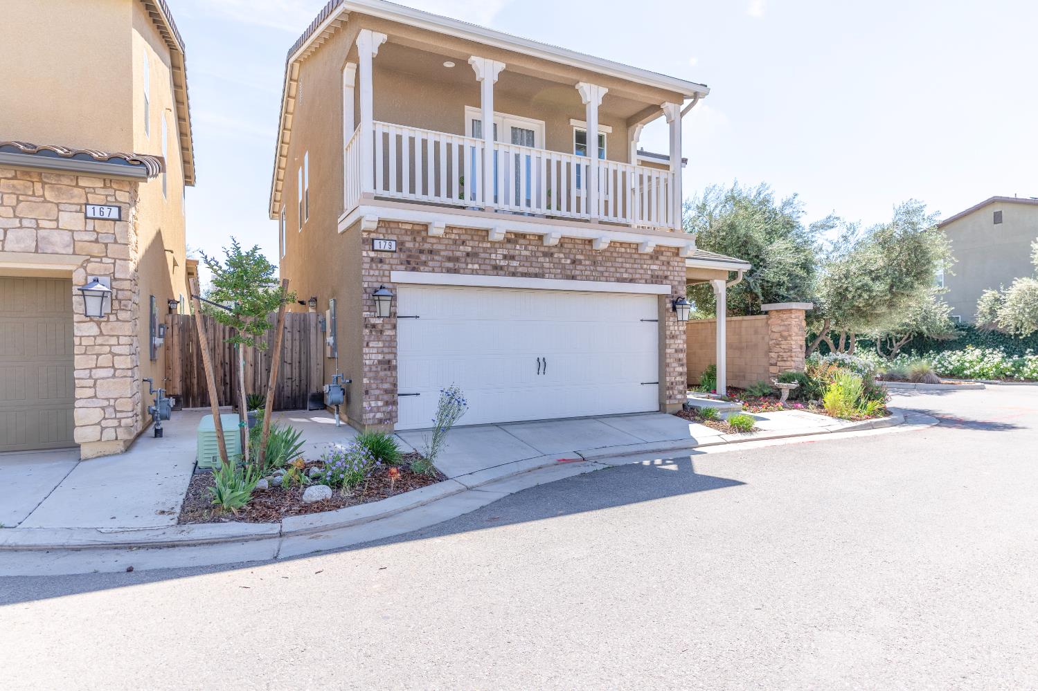 179 Sunset Dr S, Madera, CA 93636