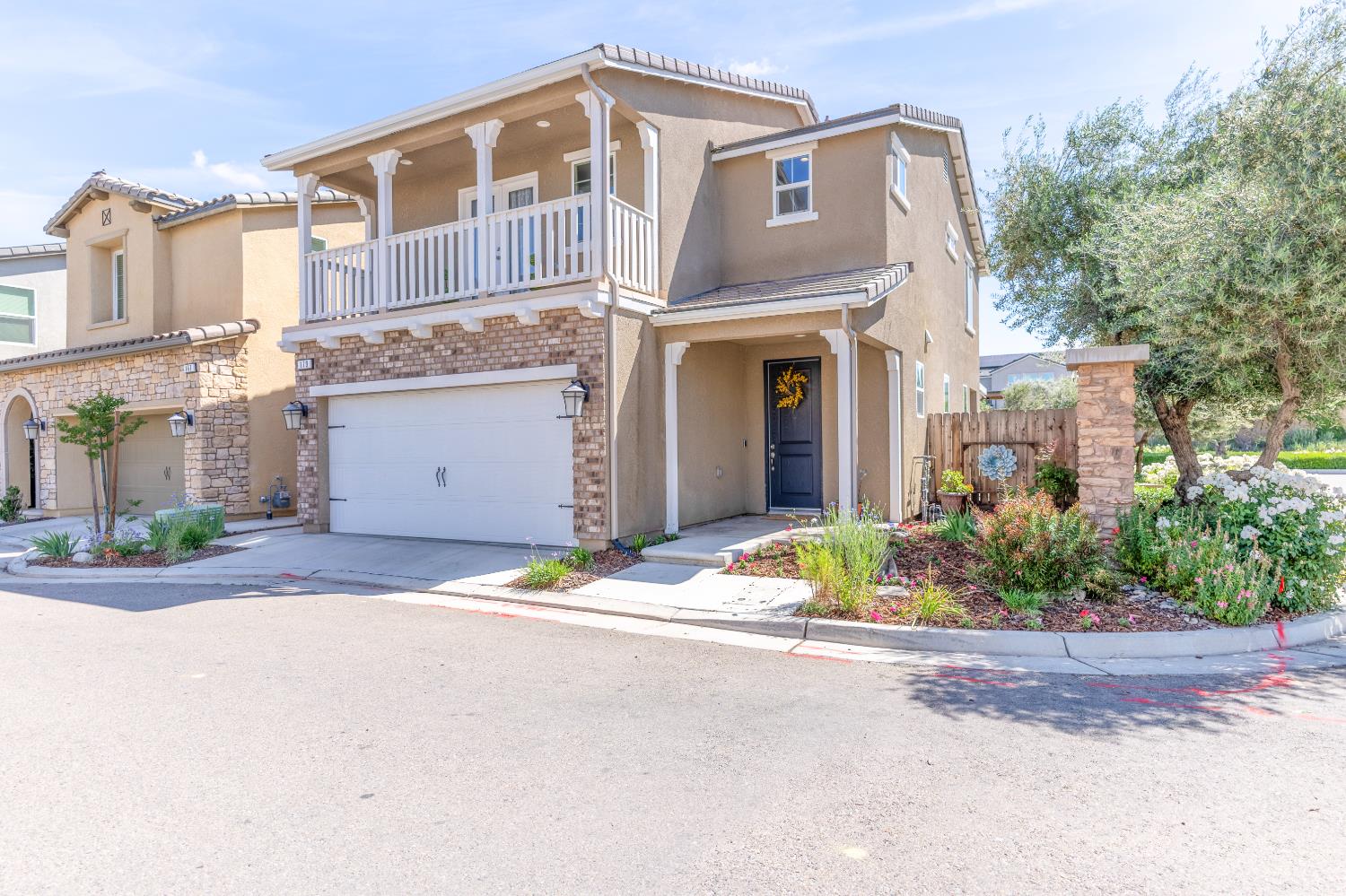 179 Sunset Dr S, Madera, CA 93636