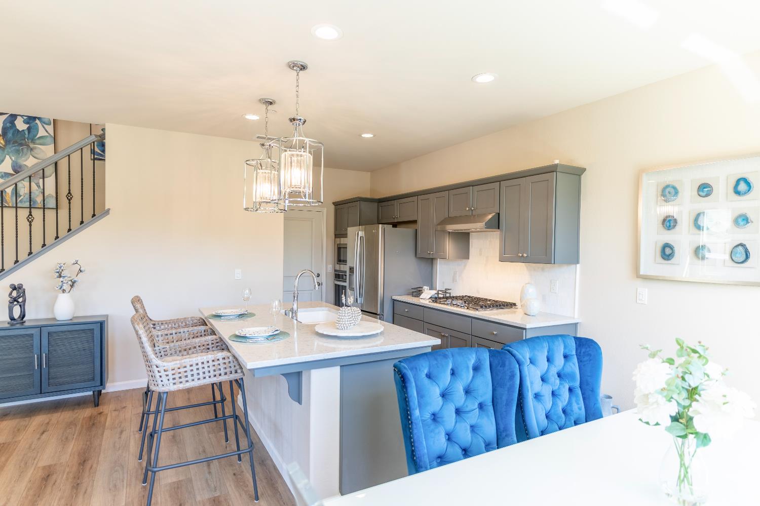 179 Sunset Dr S, Madera, CA 93636