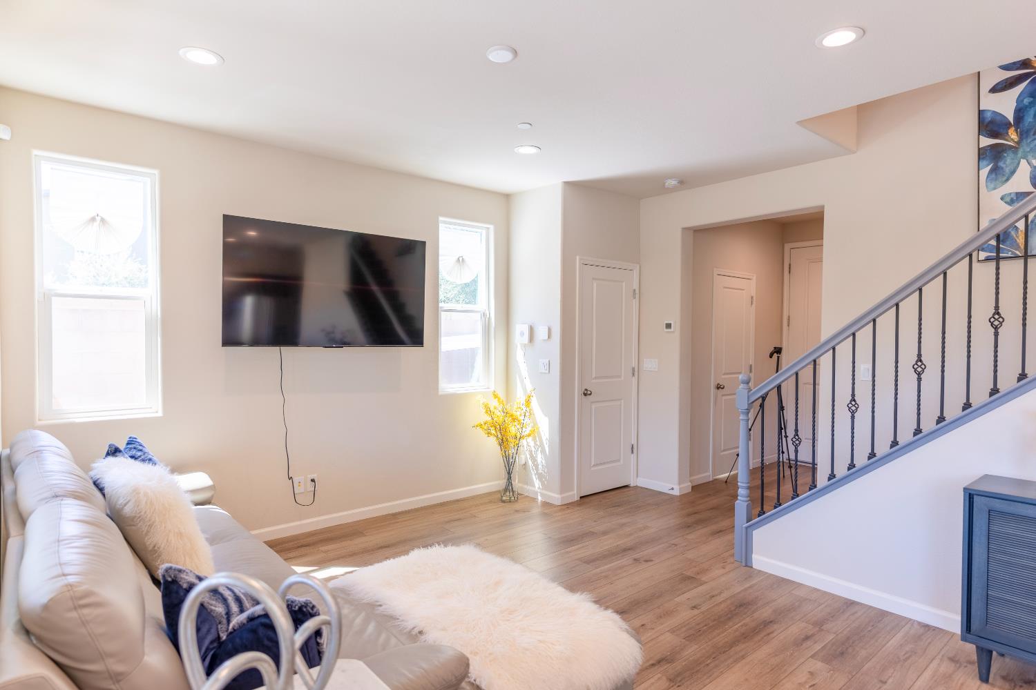 179 Sunset Dr S, Madera, CA 93636