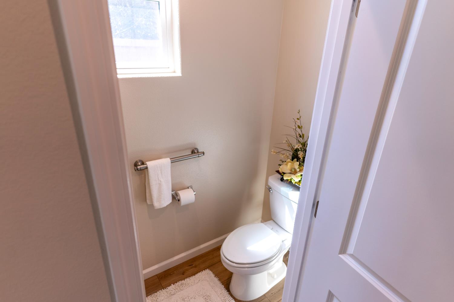 179 Sunset Dr S, Madera, CA 93636