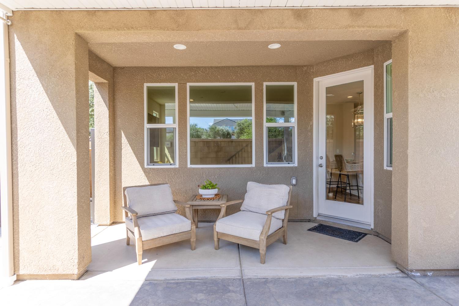 179 Sunset Dr S, Madera, CA 93636