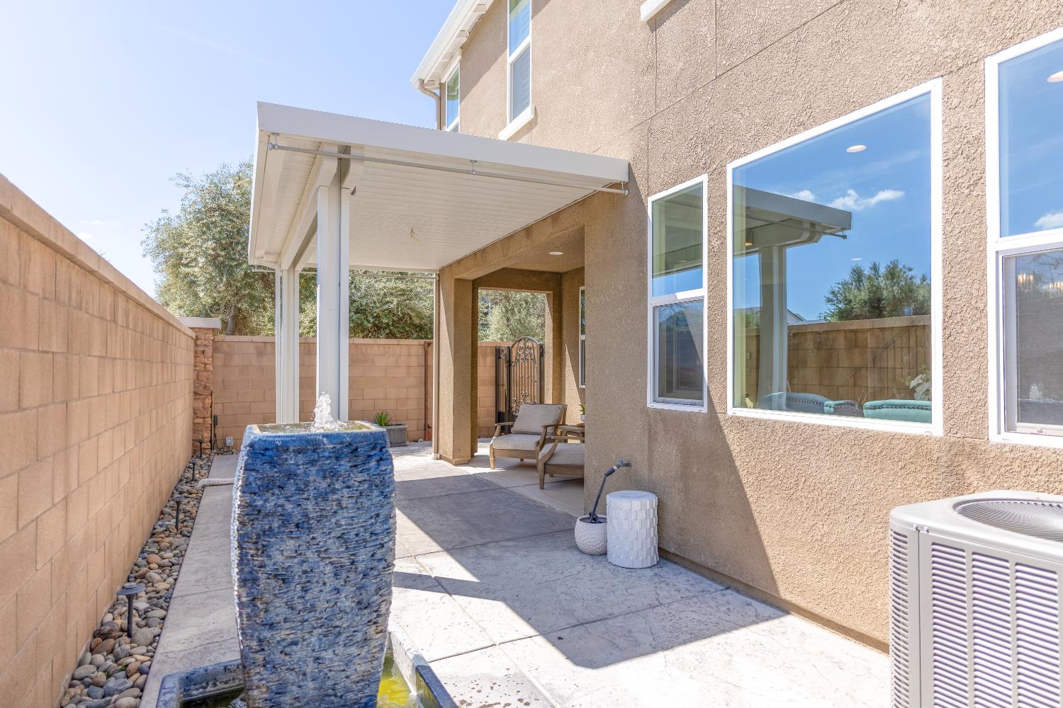 179 Sunset Dr S, Madera, CA 93636