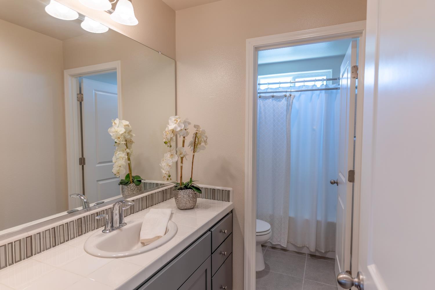 179 Sunset Dr S, Madera, CA 93636