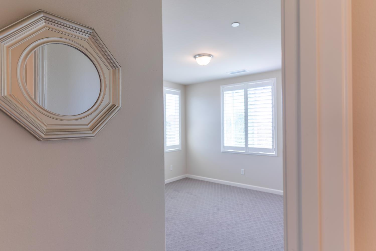 179 Sunset Dr S, Madera, CA 93636