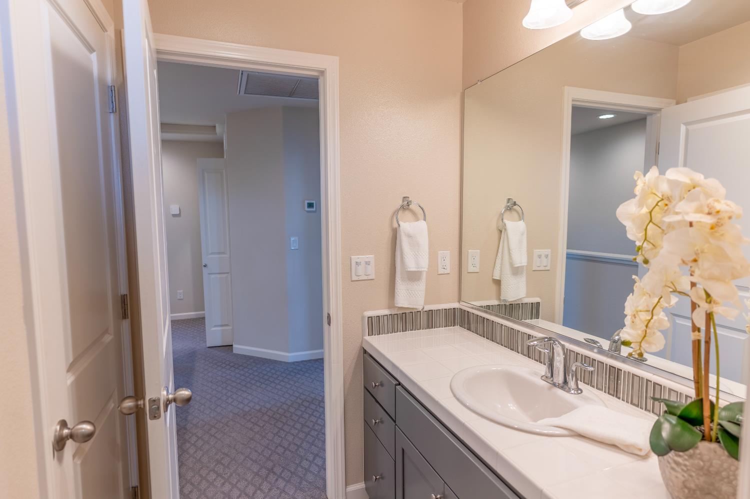 179 Sunset Dr S, Madera, CA 93636