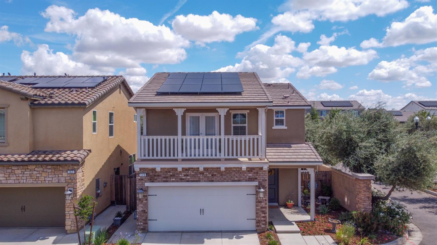 179 Sunset Dr S, Madera, CA 93636