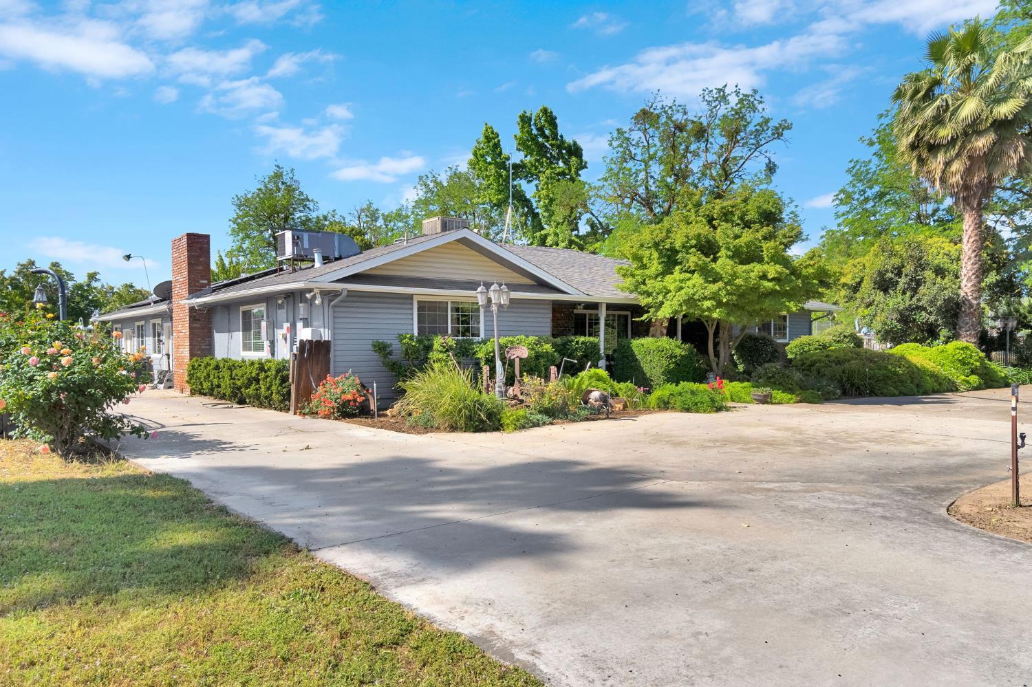 6655 E Olive Ave, Fresno, CA 93727