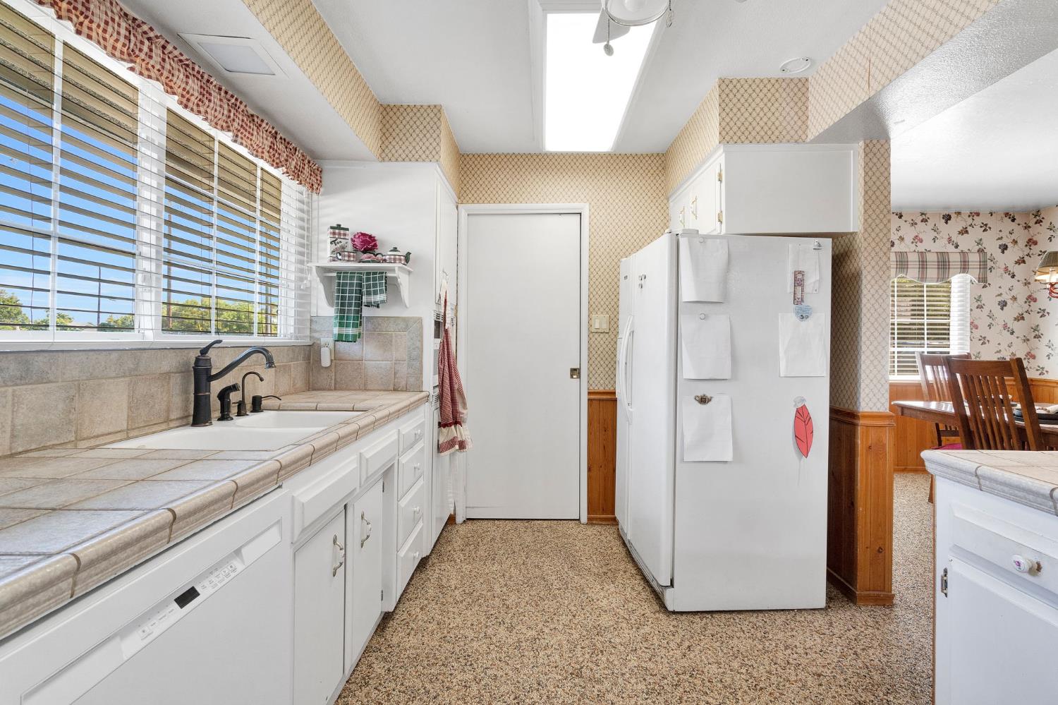 6655 E Olive Ave, Fresno, CA 93727