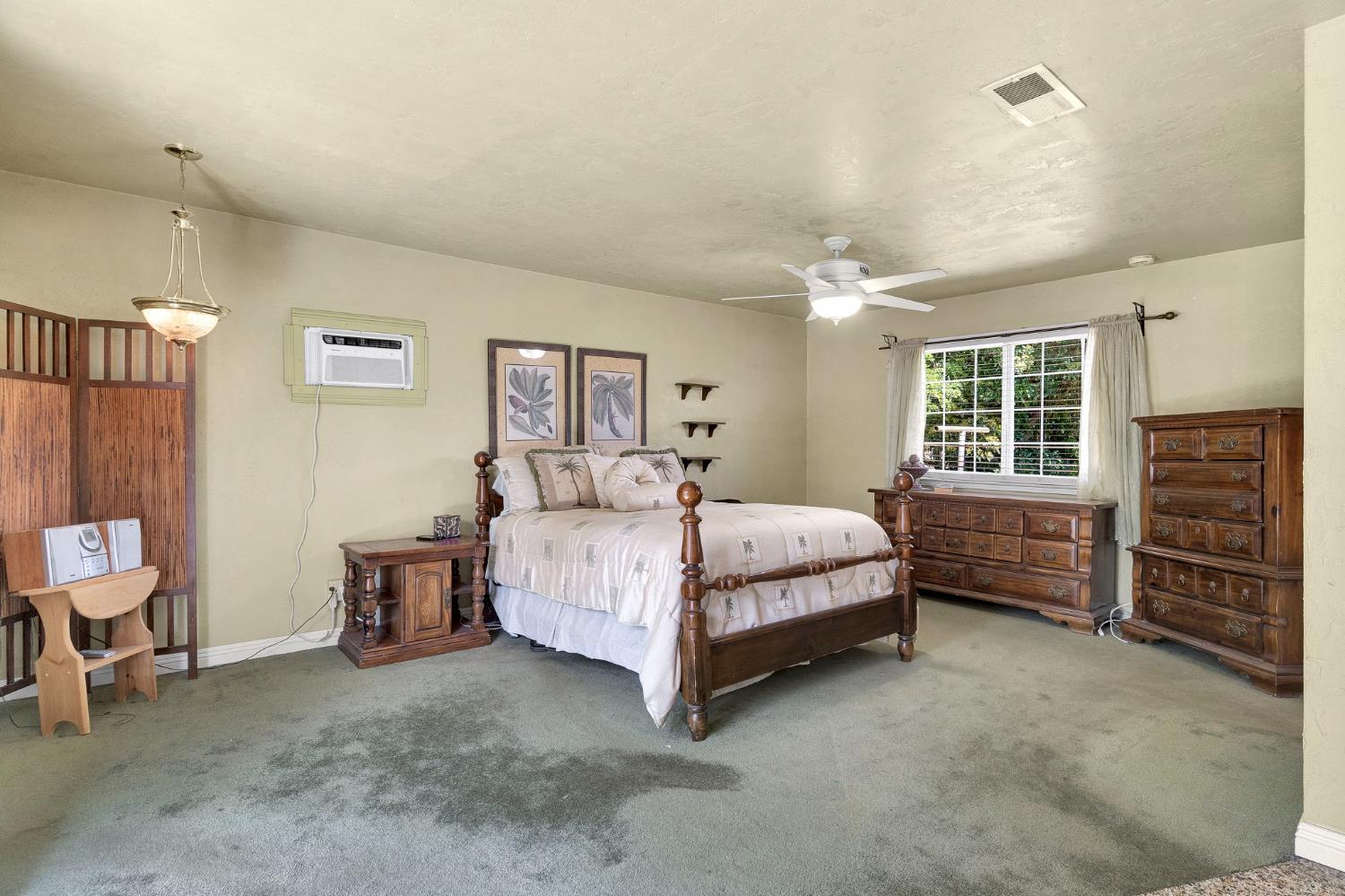 6655 E Olive Ave, Fresno, CA 93727