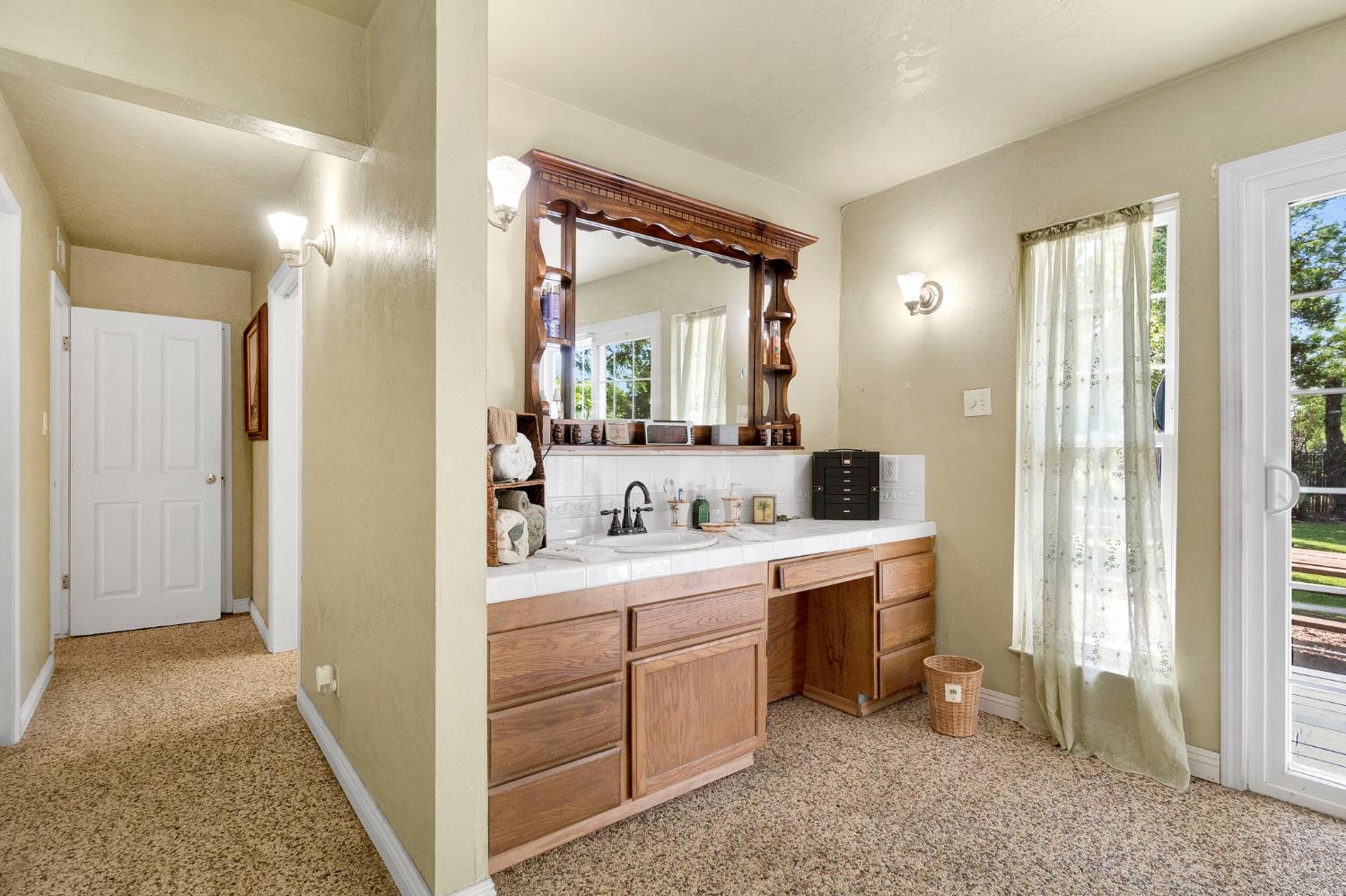 6655 E Olive Ave, Fresno, CA 93727