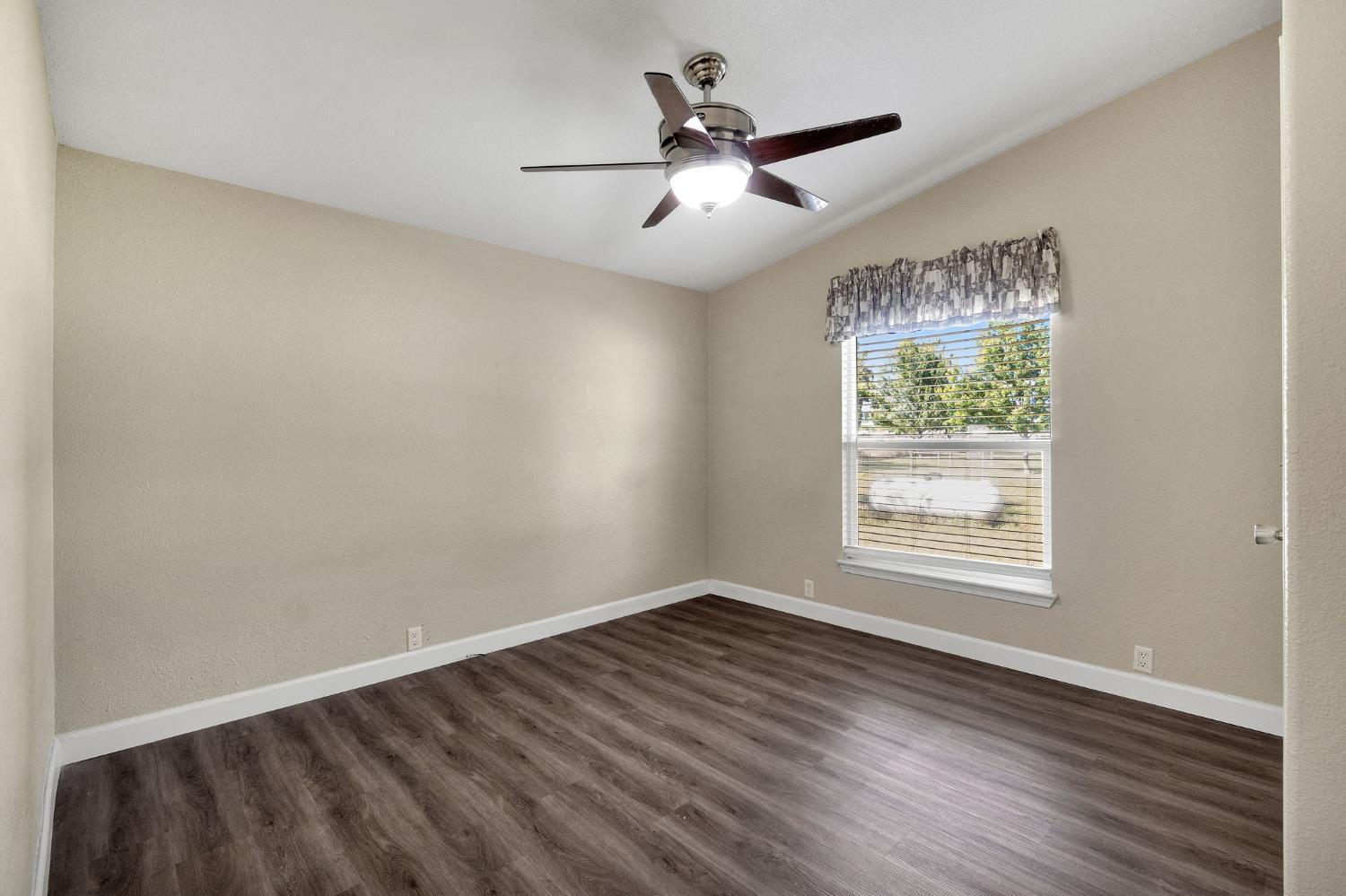 6655 E Olive Ave, Fresno, CA 93727