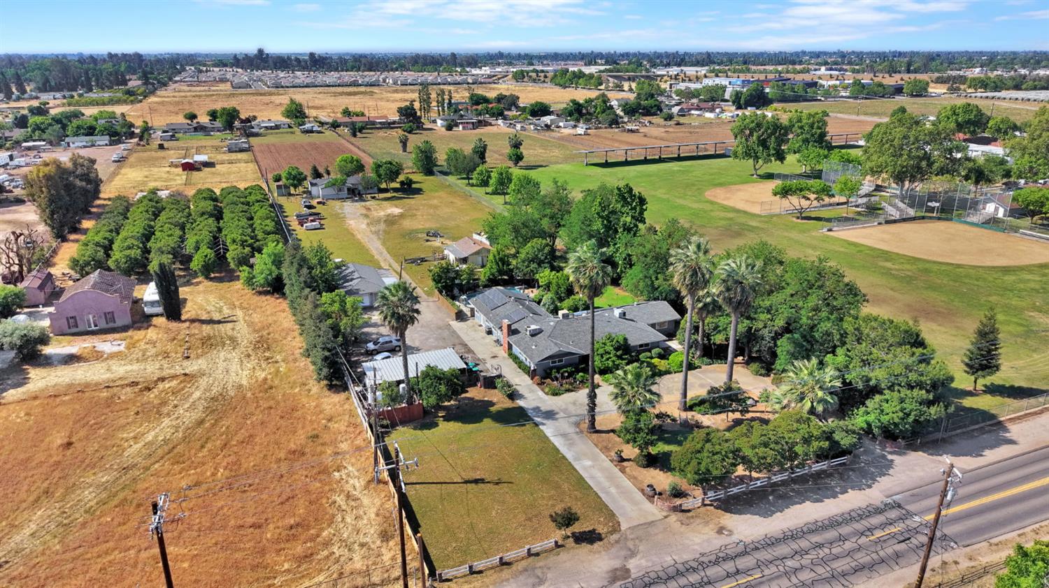 6655 E Olive Ave, Fresno, CA 93727