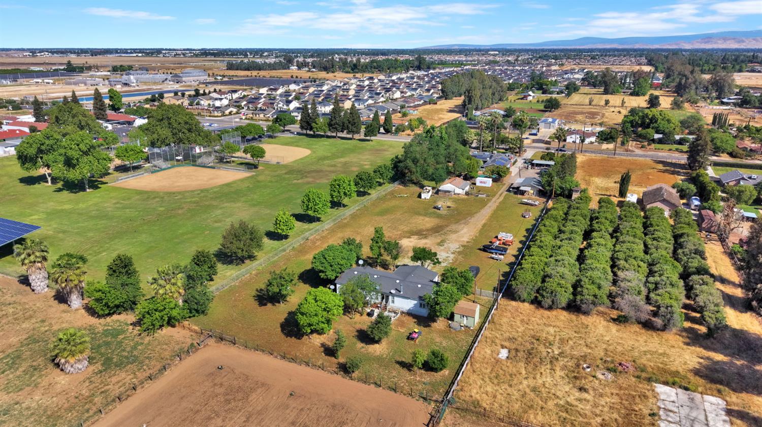 6655 E Olive Ave, Fresno, CA 93727