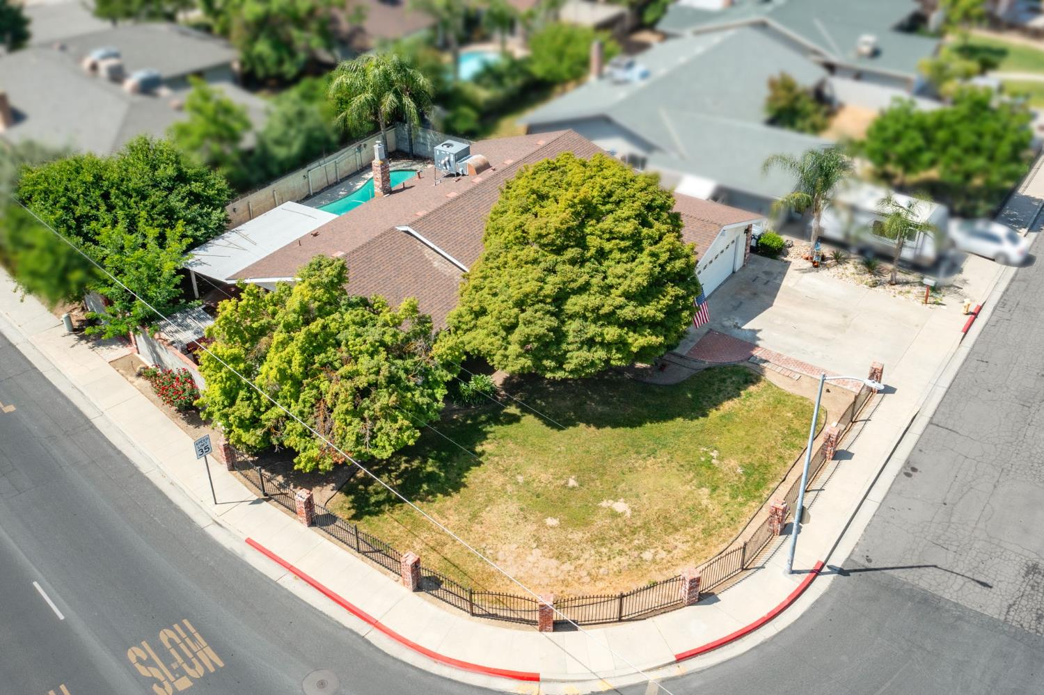 1305 Barbara St, Selma, CA 93662