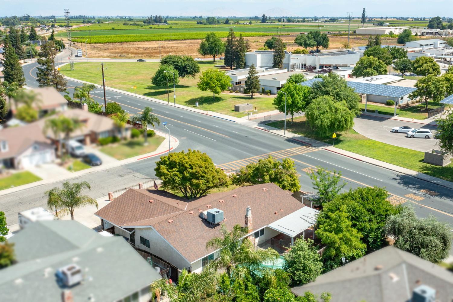 1305 Barbara St, Selma, CA 93662