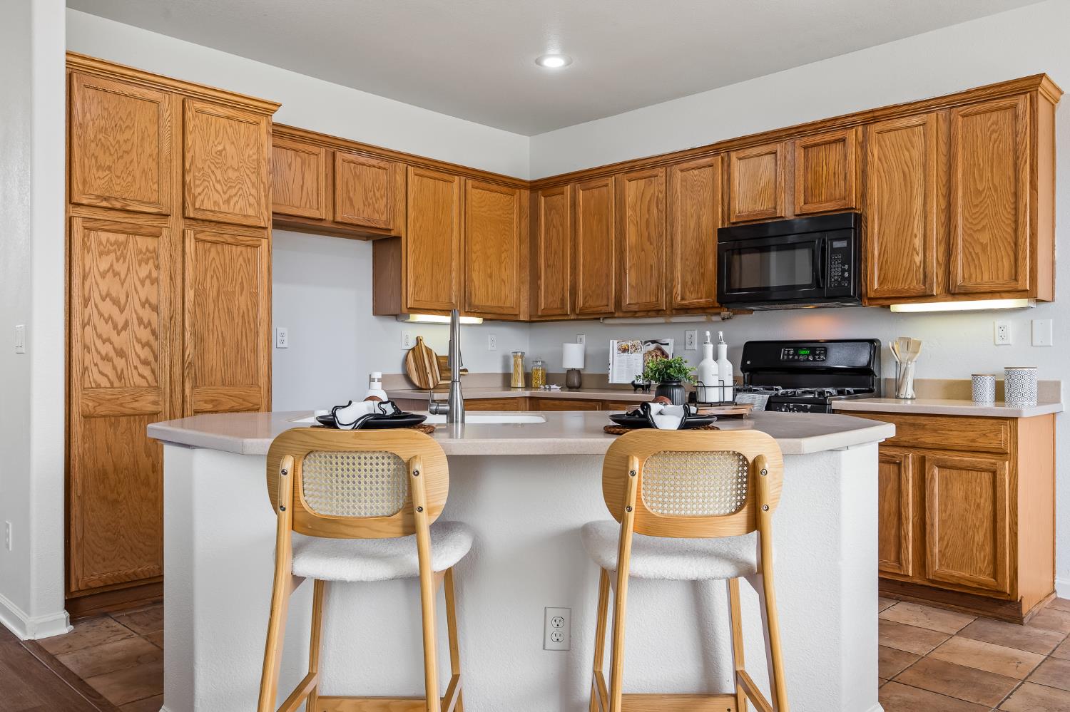 1804 Rancho Encantado court, Modesto, CA 95358