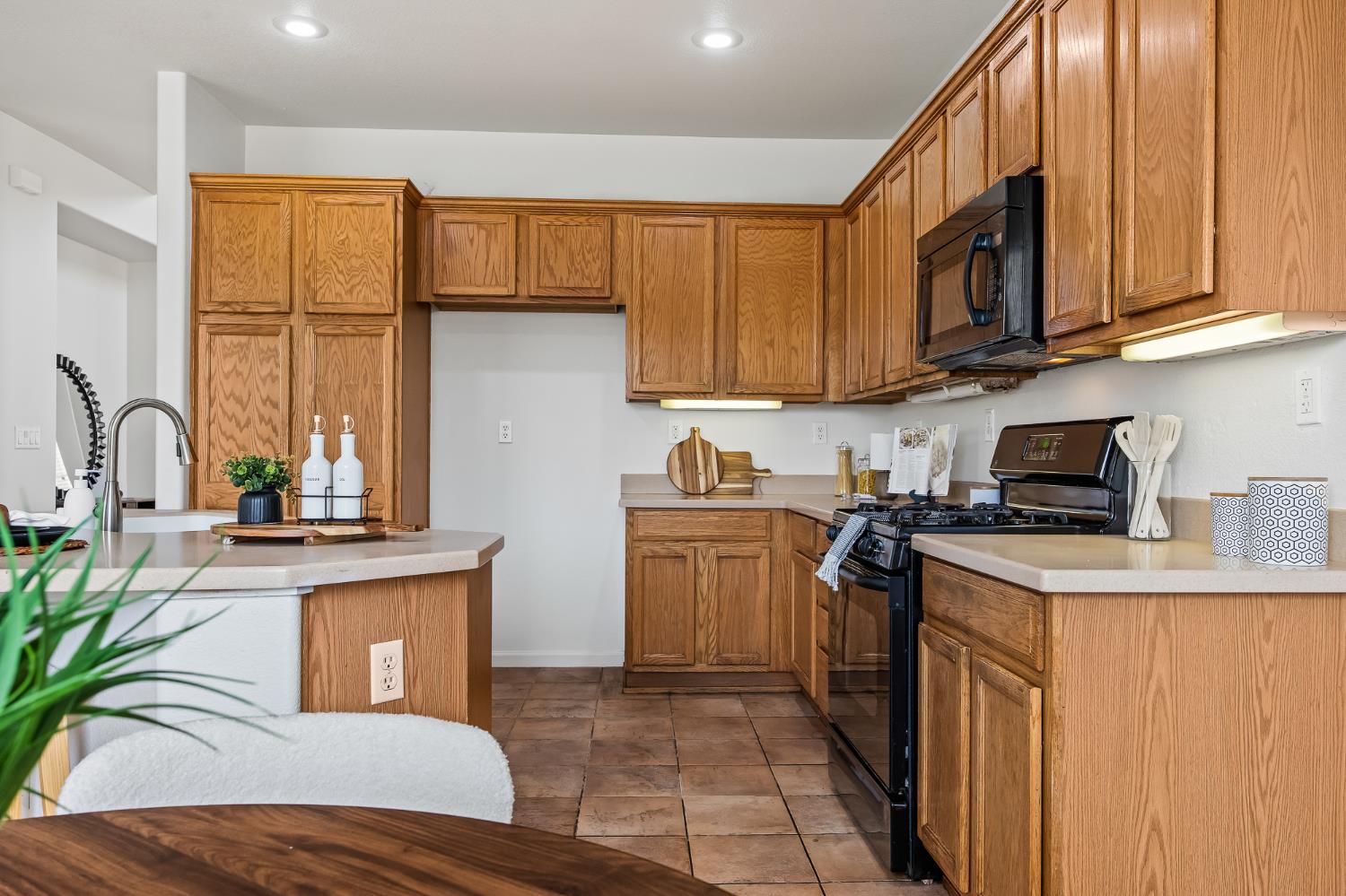 1804 Rancho Encantado court, Modesto, CA 95358